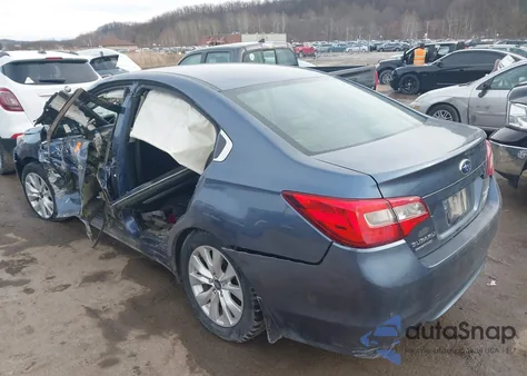 2017 Subaru Legacy 2.5I z USA, uszkodzony, nr VIN 4S3BNAB65H3064983
